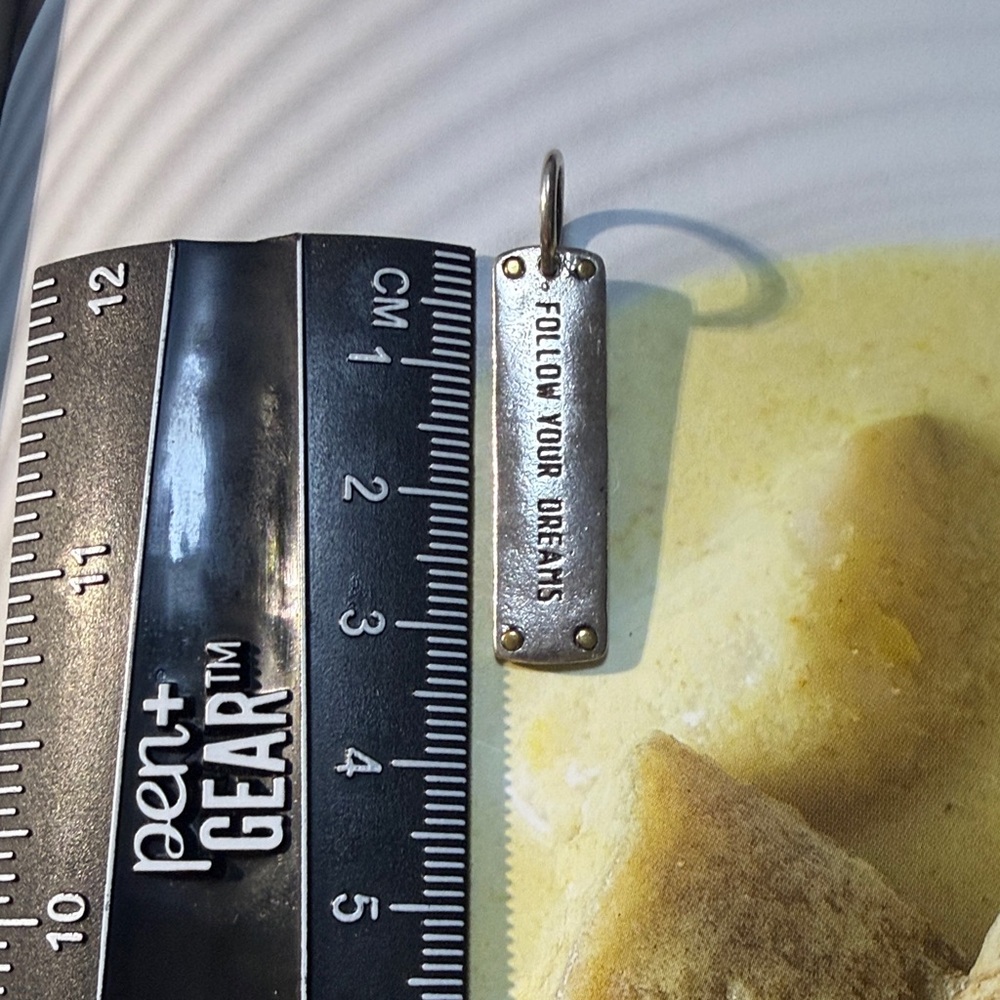 "Follow Your Dreams" Rectangle Pendant - 925 sterling Silver. - Picture 4 of 5
